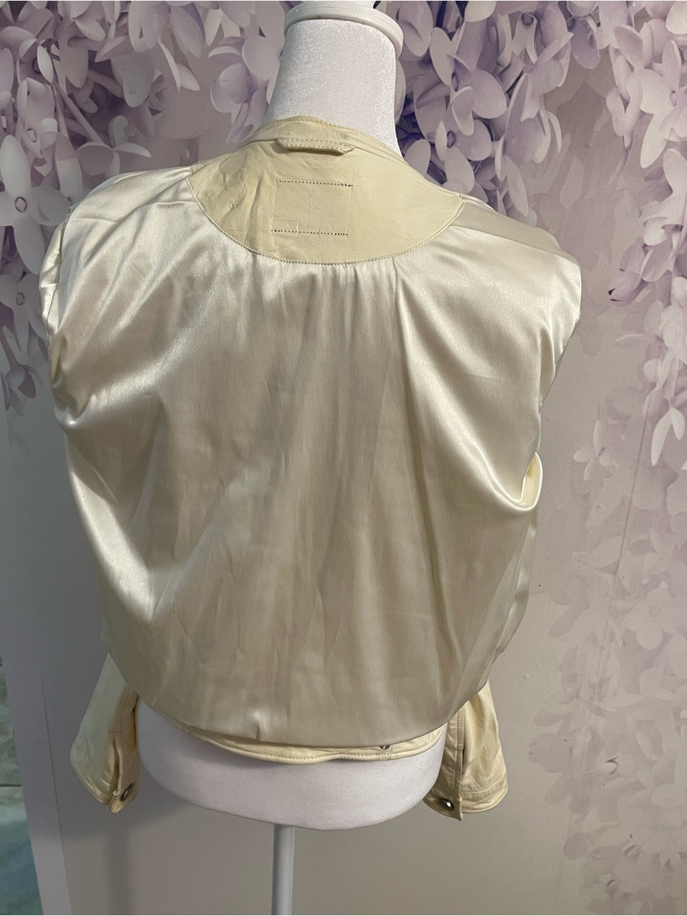 Lamarque Cream Button-Front Jean Jacket - Picture 5 of 9